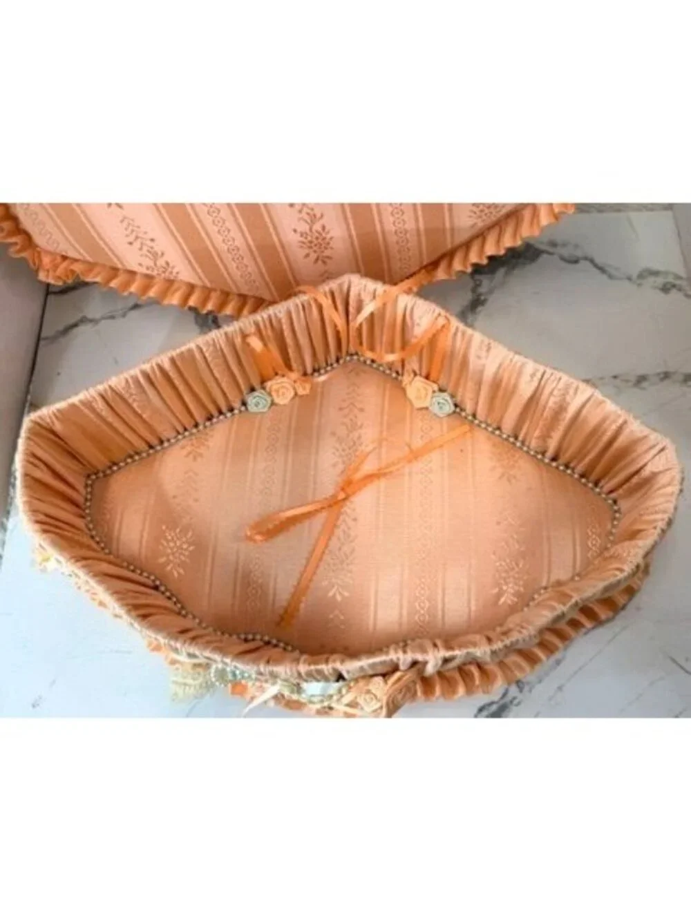 VTG Shabby Chic Peach Satin Fabric Keepsake Box Ribbon Roses Pearls